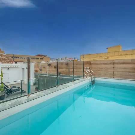 New -shared Pool & Solarium- 1b Malaga